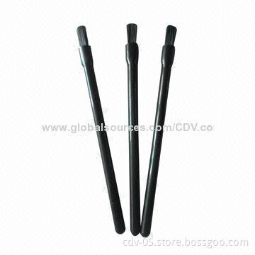 Lip gross applicators, made of plastic handle and synthetic hair, various colors are available